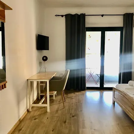 Nona'S Apartment アパート *